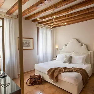 Daplace - Antica Casa Coppo *** Venedik